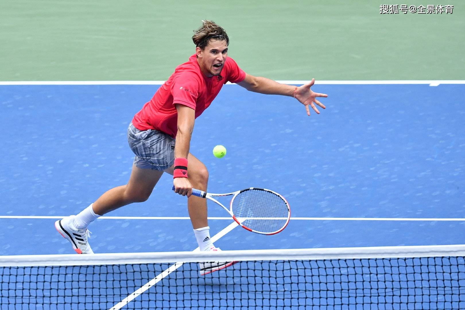 问鼎娱乐官方入口包含这也行？JackeyLove新星逆转表现惊艳清晨拉齐奥调整名单以备亚冠，赛前里昂遗憾出局——欧联节点到来的词条