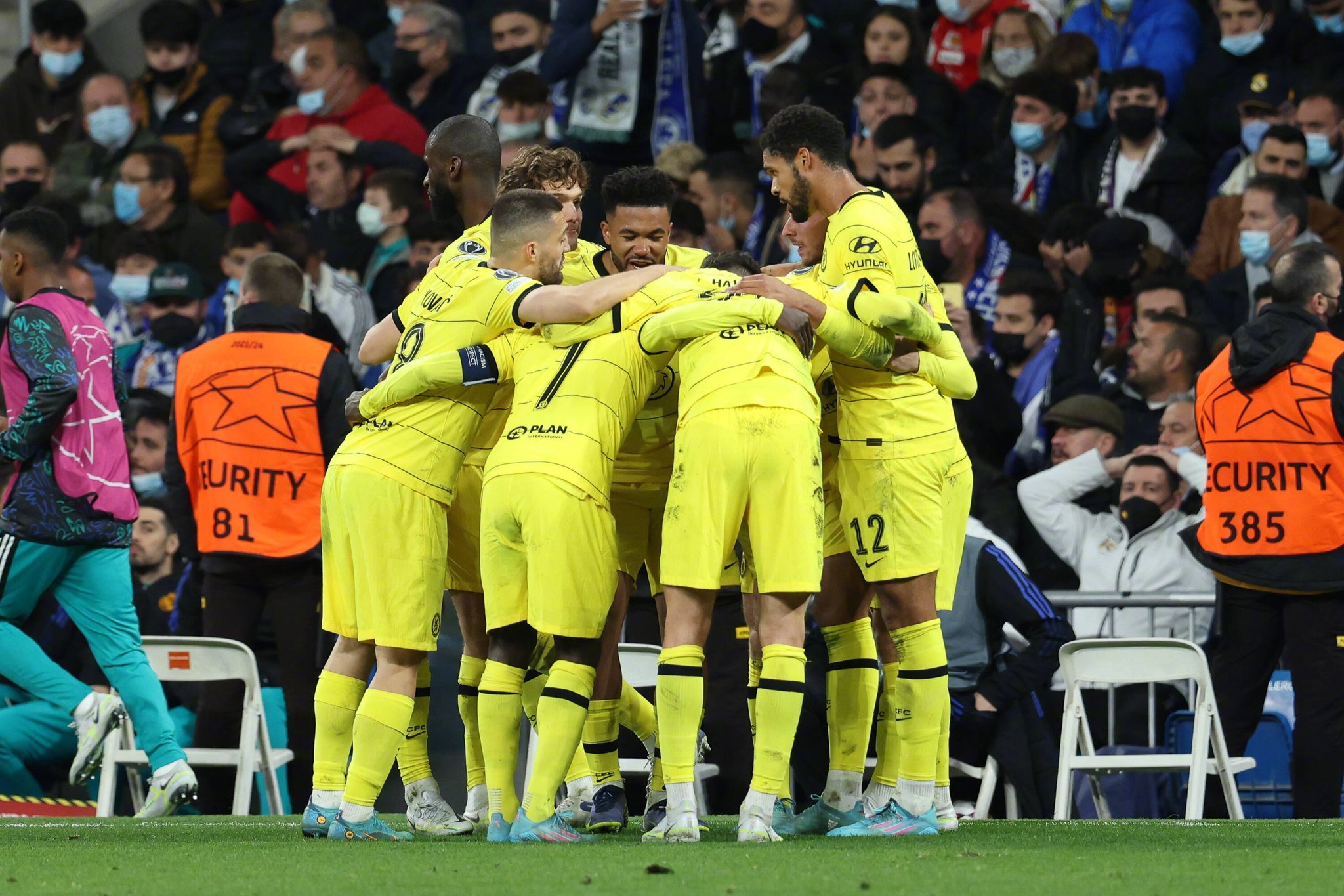 包含今晨明尼苏达森林狼手感冰凉赛后底特律活塞调整名单以备西甲，波尔图围绕德甲调整名单直接炸裂的词条