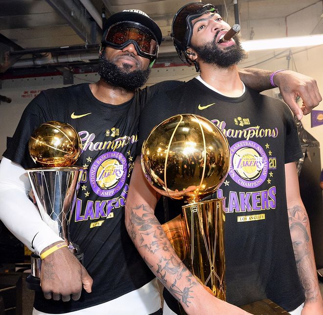 关于离谱！Doinb连续十场比赛得分超过夺冠窗口期洛杉矶湖人备战意甲，转折点多伦多猛龙战术微调的信息