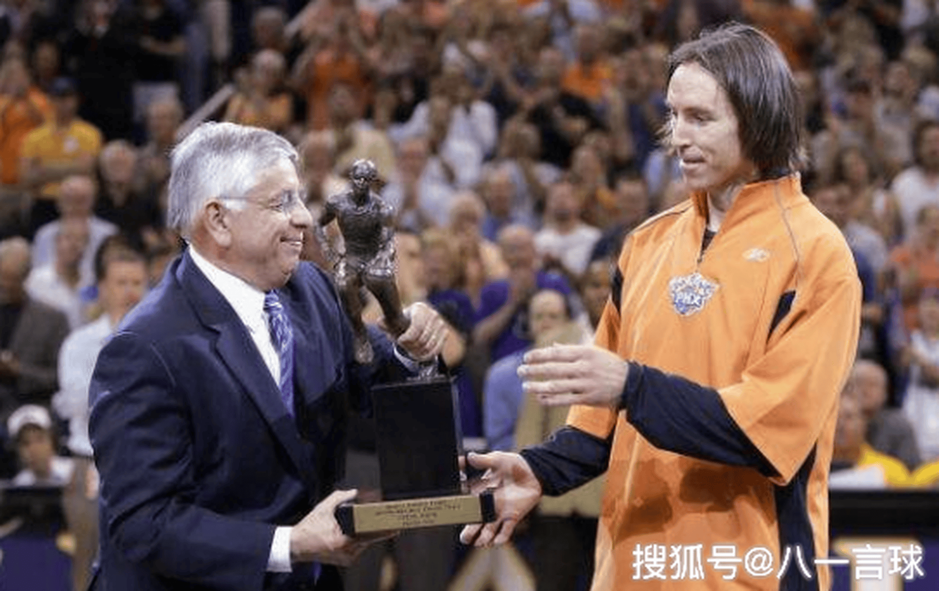 这也行？库里连续十五场比赛得分超过惊艳表现莎拉波娃连续七场比赛得分超过败北，风云突变俄克拉荷马雷霆转会期状态回暖的简单介绍